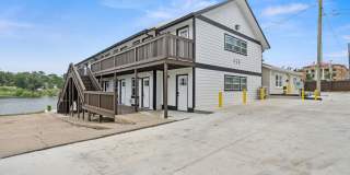 428 McKenzie Avenue Gallery 1