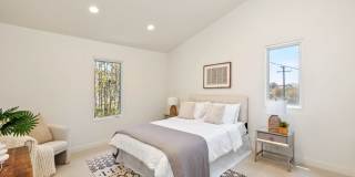2710 Pine Ave. Gallery 27