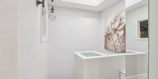 583 Massachusetts Avenue Gallery 31