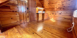 Very Unique 5 Bedroom Home on Large Lot Gallery 38