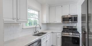 Charming single story home in heart of Reseda Gallery 17