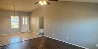Cute 3 Bed, 2 Bath In Deer Creek Schools Gallery 9