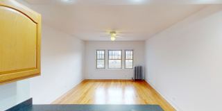 5528 S. Cornell Avenue Gallery 7