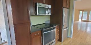 2 bdm 2 bath Ranch with Large fenced yard Gallery 1