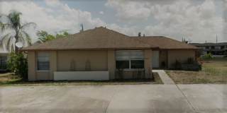 4711 SE 4th Pl Gallery 1