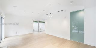 555 NE 52nd Ter Gallery 31
