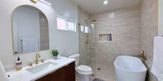 4879 Hartwick St Gallery 22