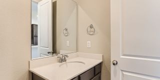 Beautiful 3 Bed 2.5 Bath Townhome with 2 Car Garage in Longmont Beautiful 3 Bed 2.5 Bath Townhome with 2 Car Garage in Longmont Gallery 14