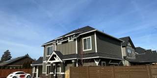 *Beautiful Stone Creek Home | Open Layout, RV Parking  Private Pool Access* Gallery 1