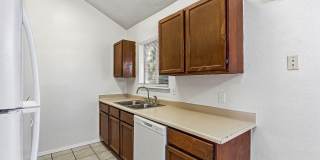 10902 YOGI BERRA Circle Gallery 14