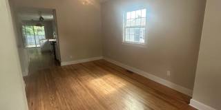 Updated House Near Campus! Gallery 6