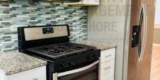 Remodeled 4 Bed/2 Bath Home w/ Garage & Large Backyard Remodeled 4 Bed/2 Bath Home w/ Garage & Large Backyard Gallery 7