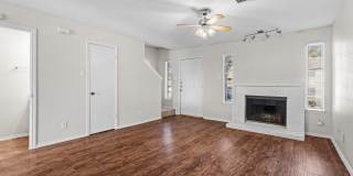 River Crossing ATX - Townhome - 2bd/2.5ba - W/D - Close to Downtown - $1395 Gallery 6