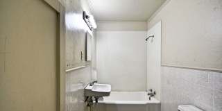 875 Porter Gallery 16