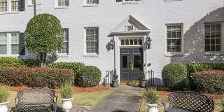 21 Peachtree Memorial Dr NW Gallery 1