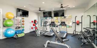 Equestrian Luxury Apartment Homes Gallery 10