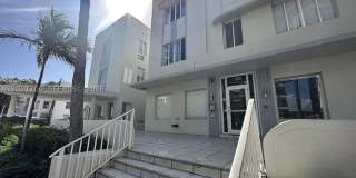 3700 Collins Ave Gallery 2