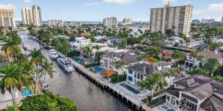 2425 Delmar Place Gallery 51