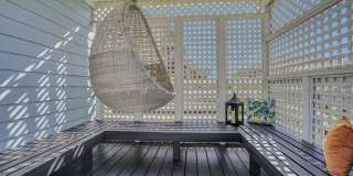 Wonderful House with Huge Deck in an Amazing Location Gallery 5