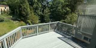 *DREAM LOCATION* 6BR Completely Renovated Duplex Gallery 26