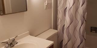 2 Bedroom Single Family Home with Garage Gallery 6