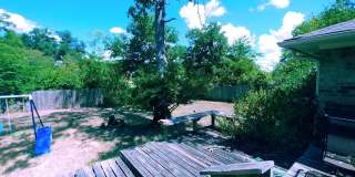 Spacious 3/2 home in convenient location Gallery 14