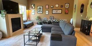 Lakeville 2 Bedroom Town Home, Dishwasher, Fireplace, 2 Car Garage, Garage Bonus Room Gallery 3
