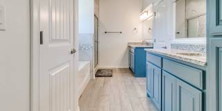 3 Bed, 2 Bath Home with Bonus Office and  Huge Workshop Gallery 31