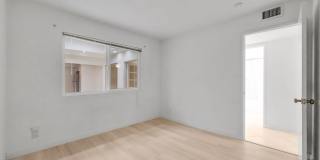 "Rare Single-Story Remodel: Modern 3BR End-Unit in University Park Gallery 18