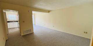 2 Bedroom, 1.5 Bath Townhouse Gallery 4