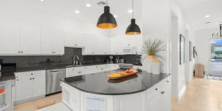 2739 NE 15th Street Gallery 12