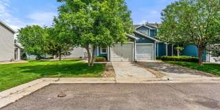 End-unit townhome in Cherry Creek School District with private yard End-unit townhome in Cherry Creek School District with private yard Gallery 6