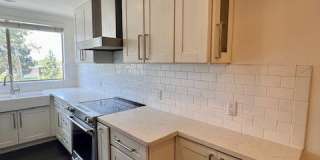 7210 Raintree Circle Gallery 1