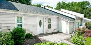 3/2 Townhome in Downtown Woodstock Gallery 1