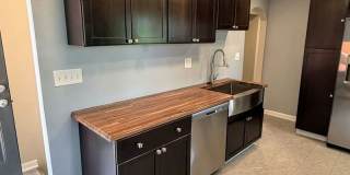 Spacious 6BR House in New Lebanon Gallery 7
