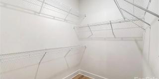 5007 Nimes Road Gallery 13