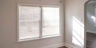 2 BR/2BA | Newly Renovated Single Family Home | Additional Storage| In North Knoxville! Gallery 12