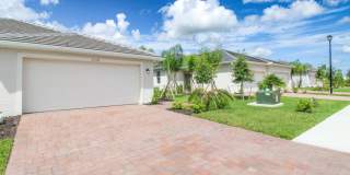 ** NEW CONSTRUCTION ORANGE BLOSSOM GROVES VILLAS ** 2 BEDROOMS\2.5 BATHROOMS UNFURNISHED ANNUAL HOME - MEDIUM DOG FRIENDLY ** Gallery 10