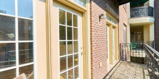 450 East Ohio Street Gallery 19