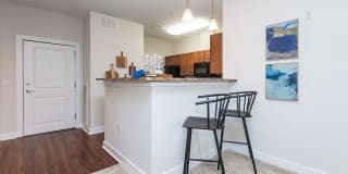 Verde at Howard Square West Gallery 4