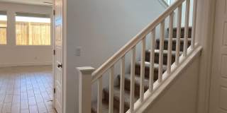 Spacious Home Located in Shafter! Gallery 8