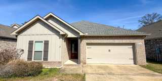 Spacious 3 Bedroom 2 Bath + Office with Split Floor Plan  Screened Patio in Pace! Gallery 1