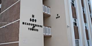 609 NE 14th Ave 609 NE 14th Ave Gallery 1