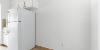 616 S Irwin Street Gallery 14