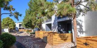 Peaks at Los Ranchos Gallery 8