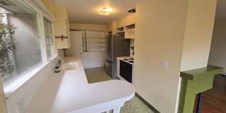 3BD/2BA Eureka home is close to Sequoia Park, boasts infrared sauna! Gallery 13