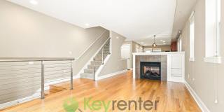 Elegant Three Bedroom Home with Office and Balcony Gallery 8