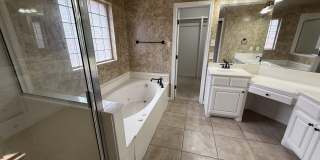 5901 101st Street Gallery 14