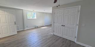 All utilities included 3 bed 2 bath upstairs apartment Gallery 1