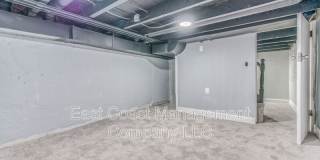 1253 Sargeant St Gallery 23
